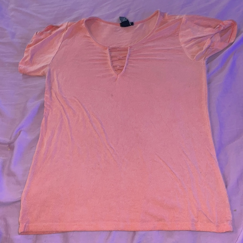 Pink normal tee-shirt